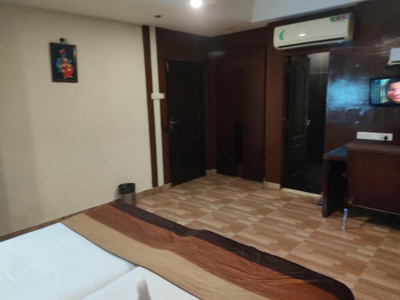 Hotel Ambassador Chocolate Inn Kalyani Exterior photo