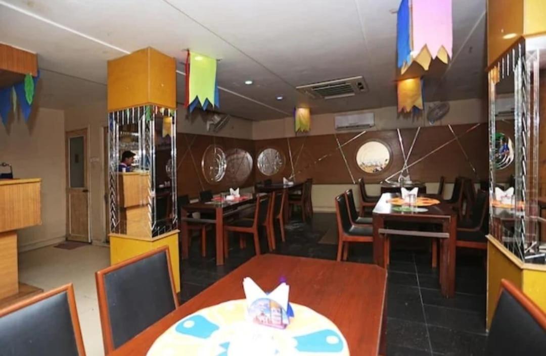 Hotel Ambassador Chocolate Inn Kalyani Exterior photo